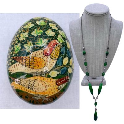 Sale Photo Thumbnail #80: Flapper era Venetian Striped Emerald Ombre Art Glass Bead Necklace in Papier Mache Bird Egg Box