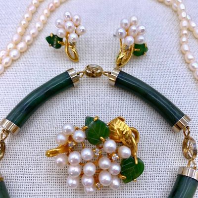 Sale Photo Thumbnail #123: 7 pc Jade and Freshwater Pearl Jewelry Collection