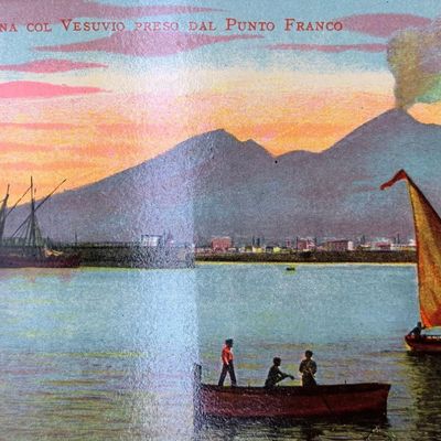Sale Photo Thumbnail #373: 90 Antique to Vintage International Tourist Souvenir Postcards