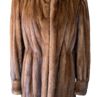 Sale Photo Thumbnail #214: Luxurious Mid Century Mahogany Mink Fur Drawstring Cinch Waist CIKRA Cleveland OH Furrier Jacket