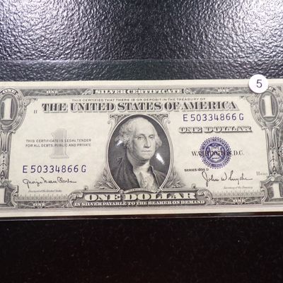 1935-D BLUE SEAL CRISP PAPER $1 SILVER CERTIFICATE