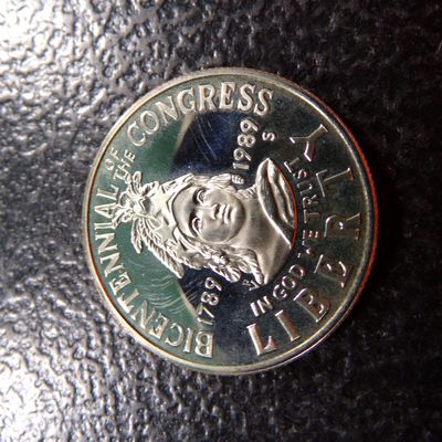 1989-S BICENTENNIAL CONGRESS HALF DOLLAR