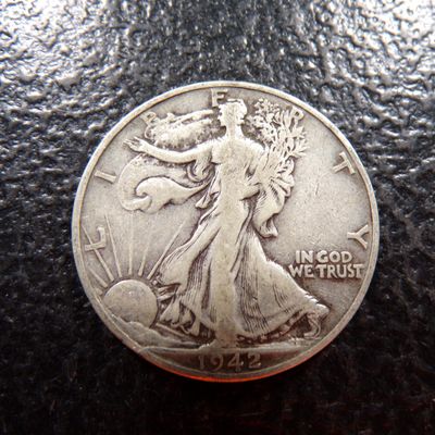 1942-S WALKING LIBERTY SILVER HALF DOLLAR
