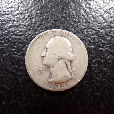 1935 WASHINGTON SILVER QUARTER