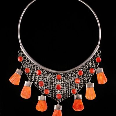 Sale Photo Thumbnail #211: Silver and Spondylus Artisan Choker Necklace
