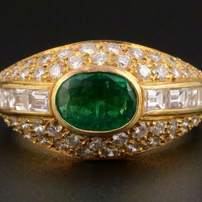Sale Photo Thumbnail #40: 18K Gold Emerald & Diamond Ring, 4.4g