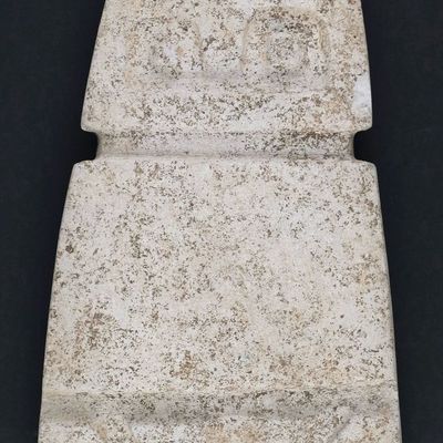 Sale Photo Thumbnail #2: Valdivia Anthropomorphic Carved Stone Owl Idol