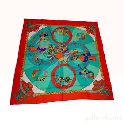 Sale Photo Thumbnail #130: Vintage Hermes Cirque Molier Red and Green Silk Carre 90 Scarf