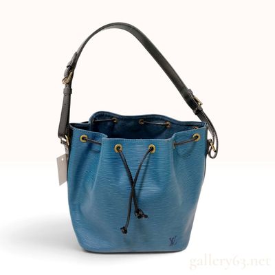 Sale Photo Thumbnail #280: Vintage Louis Vuitton Petit Noe Toledo Blue and Noir Epi Leather Bucket Shoulder Bag