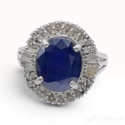 Sale Photo Thumbnail #427: Platinum 3.0 Carat Oval Blue Sapphire and 0.35ctw Diamond Ballerina Halo Ring