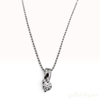 Sale Photo Thumbnail #154: Diamond and Platinum Bypass Pendant Necklace with 0.25 Carat Diamond