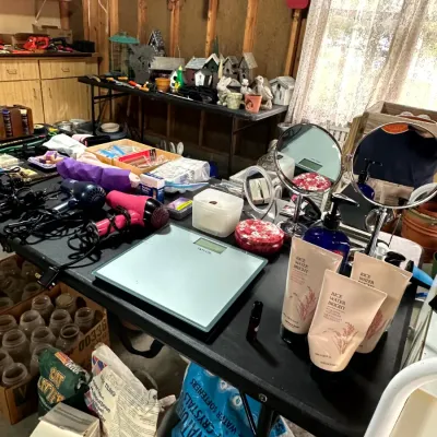 Estate sale photo