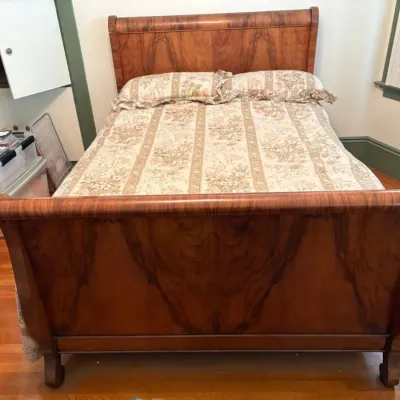 Sale Photo Thumbnail #15: Sleigh Bed