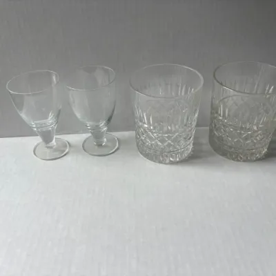 Sale Photo Thumbnail #32: Four pieces of glassware.