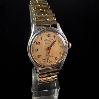 Sale Photo Thumbnail #13: Vintage Heloisa Incabloc 17 Jewels Mechanical Wristwatch