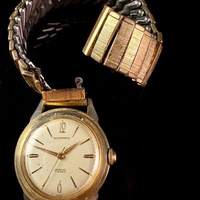 Sale Photo Thumbnail #18: Vintage Accromatic 17 Jewel Automatic Swiss Wristwatch with Gold Filled Expansion Bracelet