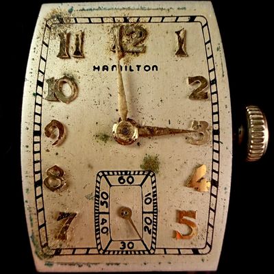 Sale Photo Thumbnail #95: Hamilton Model 982 19-Jewel Manual Wind Watch Movement and Dial