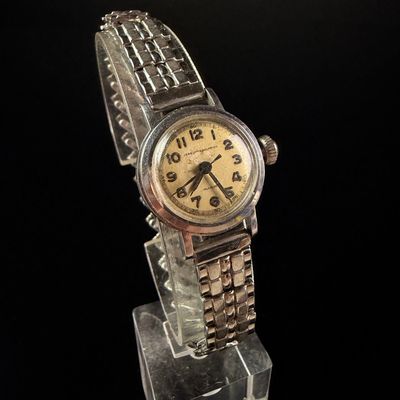 Sale Photo Thumbnail #61: Vintage Jean Louis Roehrich Swiss Mechanical Ladies Wristwatch with JB Champion Expansion Bracelet