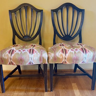 A Pair of Federal Style Ebonized Shield Back Dining Side Chairs