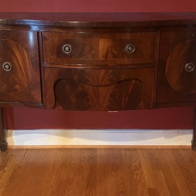 Federal Style Serpentine Inlaid Mahogany Sideboard