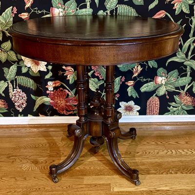 Victorian Renaissance Revival Mahogany Pedestal Table with Tooled Leather Top