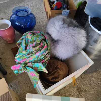 Sale Photo Thumbnail #7: antique hat box, women's hats