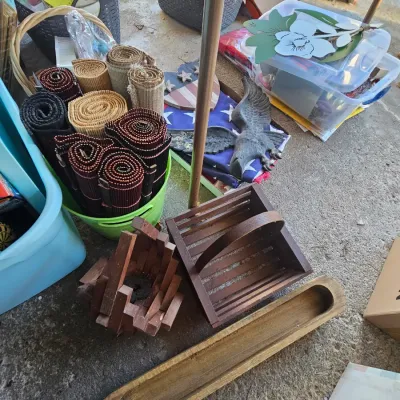 Sale Photo Thumbnail #21: baskets and tablet placemats