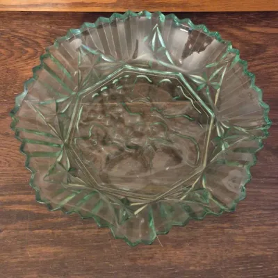 Federal Glass "Pioneer - Green" 11" Crimped Bowl