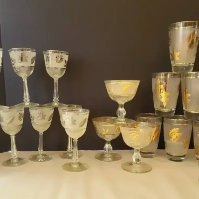 Libbey Gold Leaf Glasses + (LR)