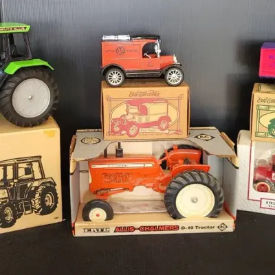 Vintage Ertl Tractors & Trucks (LR)