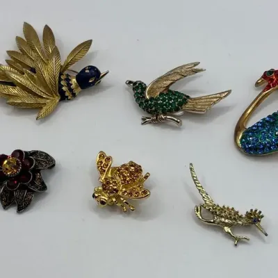 Rhinestone Pins (6 count)