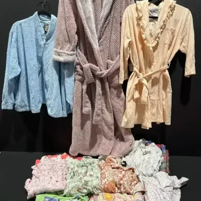 The Cats Pajamas, Carol Hochman Robe, Collette & More Mystery Lot