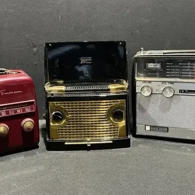 Zenith Long Distance Radio, Emerson Radio & Phonograph, Electro-brand 5 Band Transistor