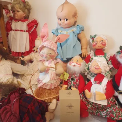 Sale Photo Thumbnail #53: doll room