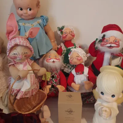 Sale Photo Thumbnail #54: doll room