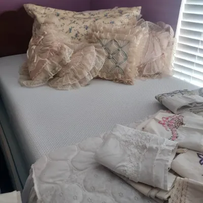 Sale Photo Thumbnail #47: like new memory foam twin matresses