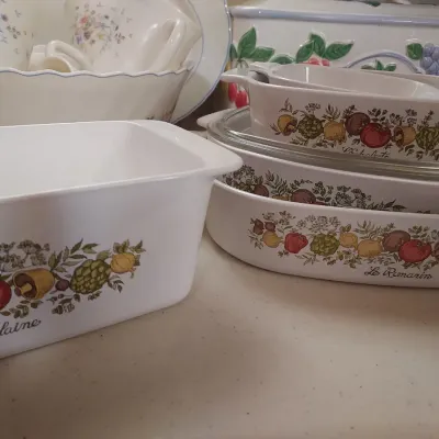 Sale Photo Thumbnail #175: vintage pyrex