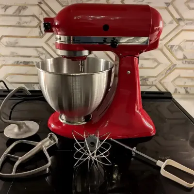 KitchenAid Ultra Power Red Stand Mixer With Stainless Bowl & Attachments