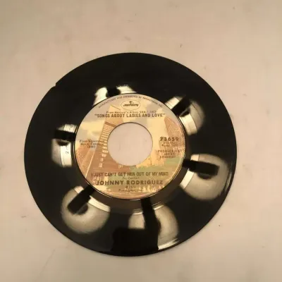Johnny Rodriguez – “I Just Can’t Get Her Out of My Mind” / “Have I Told You Lately That I Love You” 