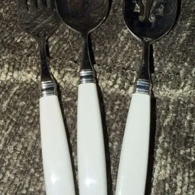 A&O Form 2000 Stainless Japan Serving Utensils, 3-Piece Set, White Handles