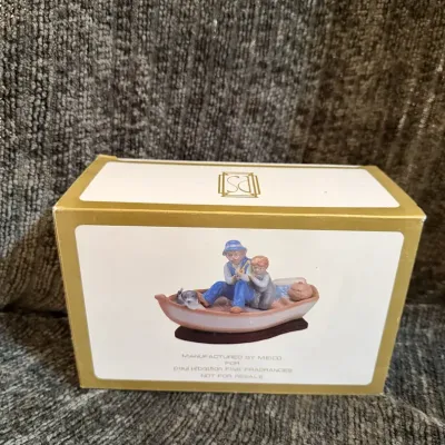Paul Sebastian Father’s Day Fine Porcelain Figurine – Father and Child in Boat