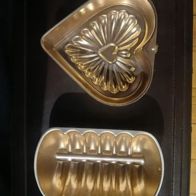 Pair of Vintage Aluminum Gelatin Molds – Heart & Ribbed Loaf