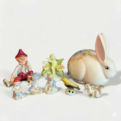  Vintage Wade Of Ireland, Napcoware & Hammersly Figurine Lot