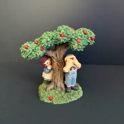 Vintage Raggedy Ann & Andy Figurine “Peek-A-Boo, I Love You” #1658