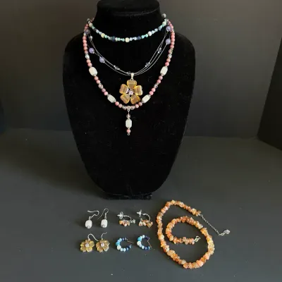 Matching Set Necklace & Earring Lot