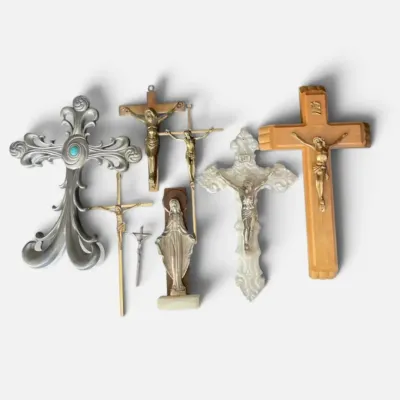8 Pc Religious Crucifixes Cross Lot - Vintage Metal, Wood, Decorative 