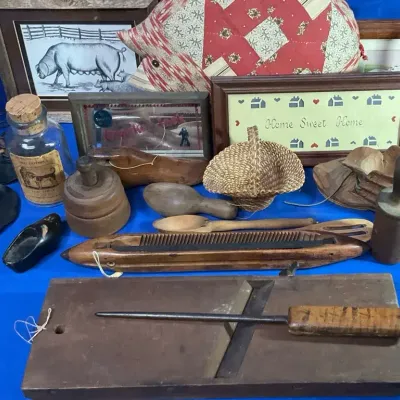 Wooden Country Items And Longaberger Basket
