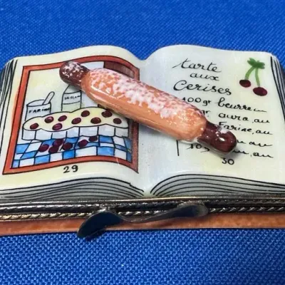 Peint Main Limoges Cookbook Trinket Box
