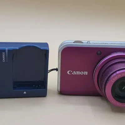 Canon Power Shot SX210 IS, with Battery Charger