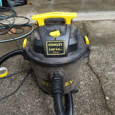 Stanley 3.0 Peak HP 5-Gallon Wet/Dry Vacuum